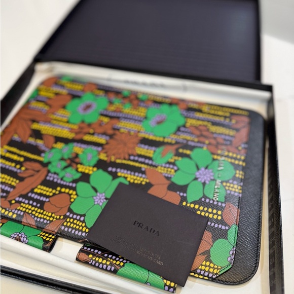 Prada iPad sleeve - Floral Patterned - Picture 6 of 9